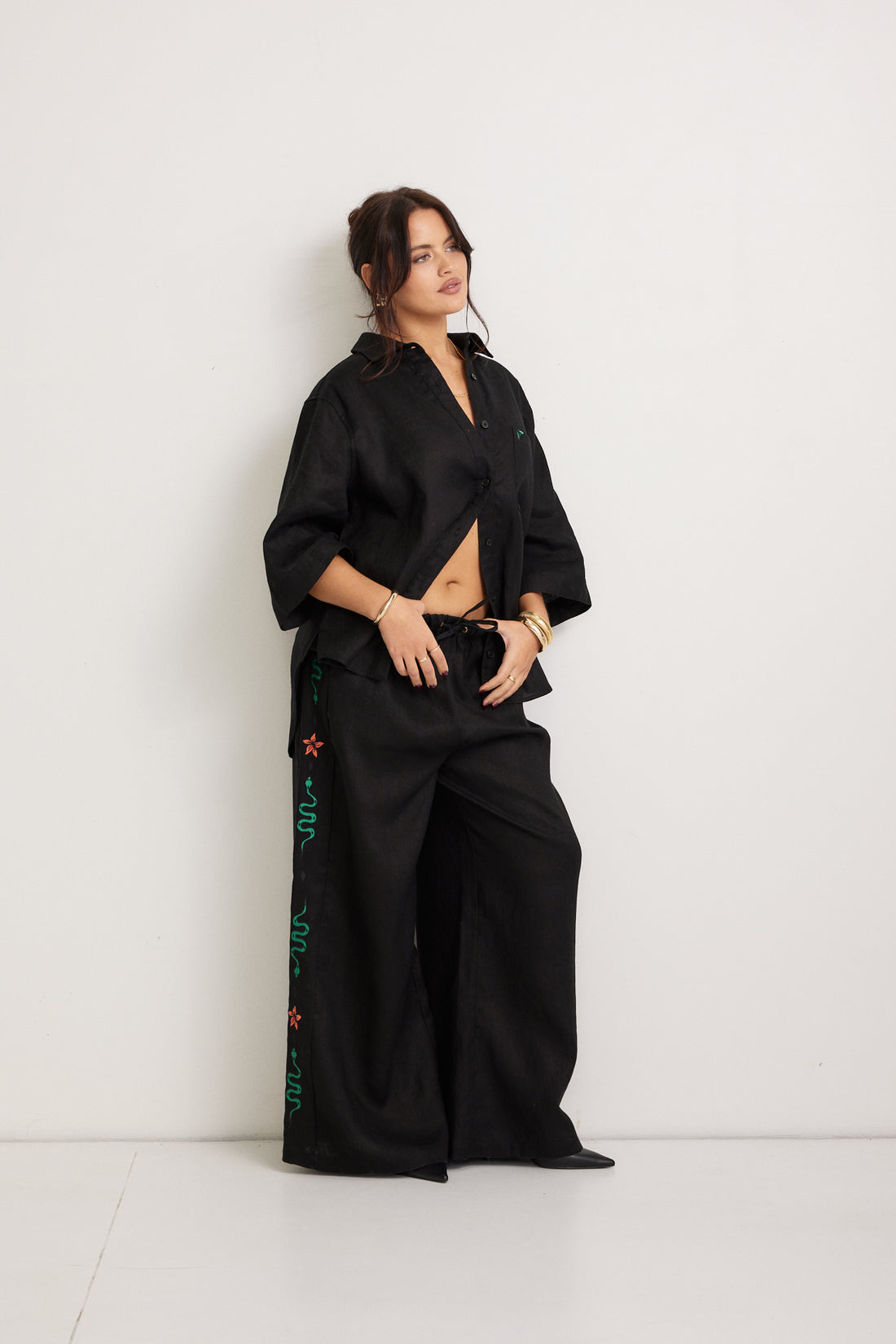 Miranda Embroidered Linen Pants - Black